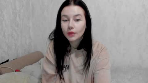 Aline Greeeen online show from December 16, 2024, 12:16 pm