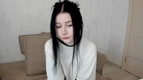 Aline Greeeen online show from March 3, 2025, 2:58 am