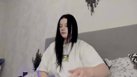 Aline Greeeen online show from January 7, 2026, 10:18 am