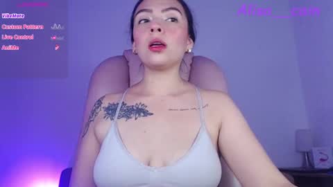 Alejandra online show from October 18, 2025, 6:16 am