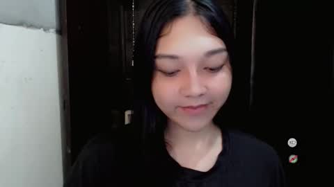 Shanti xhey online show from November 17, 2025, 11:38 am