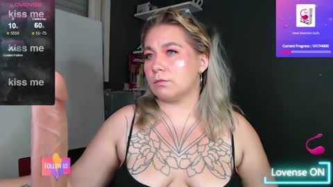 alisa_u online show from March 8, 2025, 8:00 am