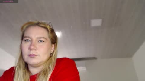 Snapshot of alisa_u chatting on May 8, 2026, 11:43 pm alisa_u online show from May 8, 2026, 11:43 pm