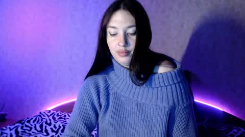 alisaadoll online show from February 26, 2025, 4:56 pm