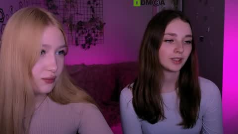 Alisa online show from April 7, 2026, 7:36 pm