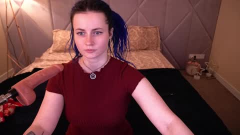 alisagrace online show from April 19, 2026, 12:37 pm