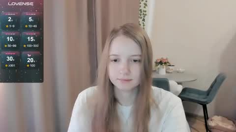 Snapshot of alisha_ley chatting on June 9, 2026, 12:17 pm Alya online show from June 9, 2026, 12:17 pm