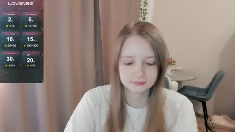 Snapshot of alisha_ley chatting on June 23, 2026, 12:47 pm Alya online show from June 23, 2026, 12:47 pm