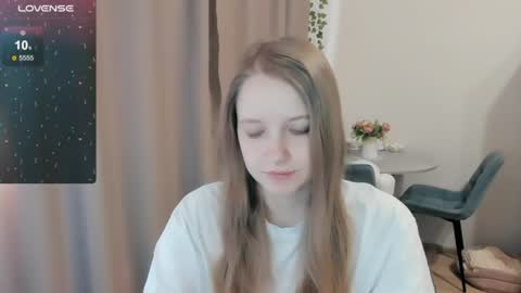 Snapshot of alisha_ley chatting on July 1, 2026, 11:23 am Alya online show from July 1, 2026, 11:23 am