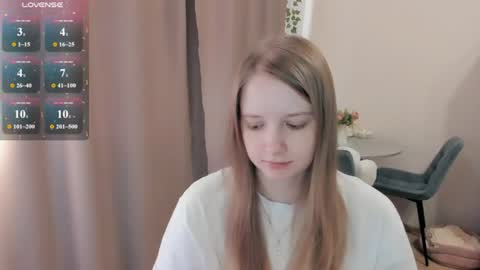 Snapshot of alisha_ley chatting on July 3, 2026, 8:32 am Alya online show from July 3, 2026, 8:32 am