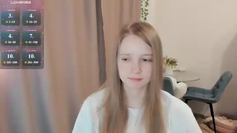 Snapshot of alisha_ley chatting on July 10, 2026, 10:40 am Alya online show from July 10, 2026, 10:40 am
