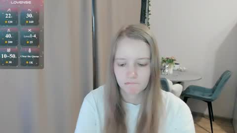 Snapshot of alisha_ley chatting on July 16, 2026, 11:27 am Alya online show from July 16, 2026, 11:27 am