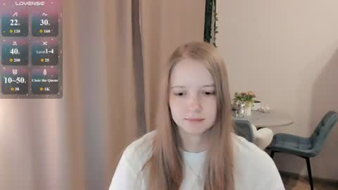 Snapshot of alisha_ley chatting on July 19, 2026, 8:18 am Alya online show from July 19, 2026, 8:18 am