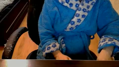 Alisa online show from February 7, 2026, 2:43 pm