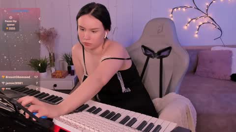 Alisia online show from January 15, 2025, 10:17 am