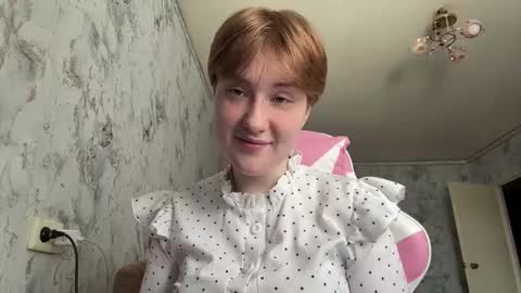 Mia online show from March 12, 2026, 10:43 am