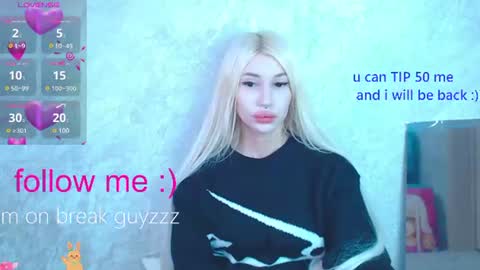 Snapshot of alison_moonlight chatting on June 28, 2026, 7:03 am Alison online show from June 28, 2026, 7:03 am