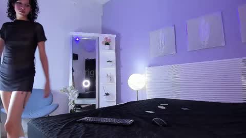 Alison online show from November 24, 2025, 8:08 pm