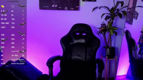 alison_wynter online show from December 2, 2025, 3:12 am