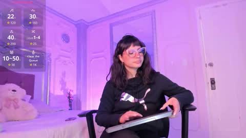 Snapshot of alisonfishert chatting on December 1, 2025, 12:32 pm Alison Fishert online show from December 1, 2025, 12:32 pm