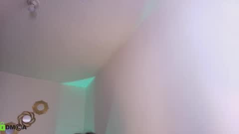  ALISS  online show from November 4, 2025, 6:18 pm