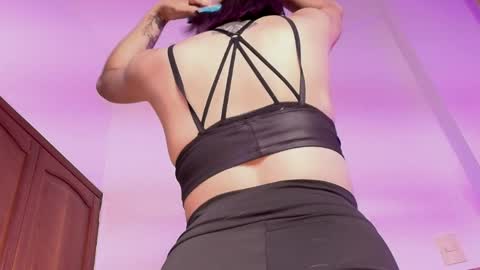 AlissaNix online show from April 1, 2026, 1:39 am