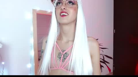 alissesallie_ online show from January 11, 2025, 3:02 am