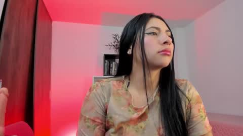 iraide online show from October 21, 2025, 9:04 pm