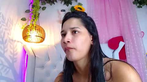 Snapshot of alisson_wiley chatting on May 25, 2026, 8:20 am alisson online show from May 25, 2026, 8:20 am
