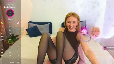 alisssarose online show from April 7, 2026, 9:04 pm