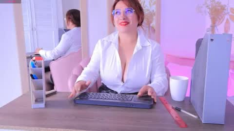 Alix online show from September 15, 2025, 8:31 pm