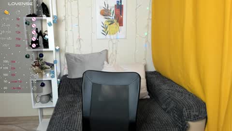 aliya_reid online show from December 7, 2024, 4:42 am