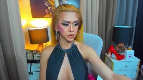 Snapshot of aliyahdeluxx chatting on January 1, 2025, 6:49 pm aliyah online show from January 1, 2025, 6:49 pm