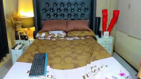 Snapshot of aliyahdeluxx chatting on October 16, 2025, 5:19 am aliyah online show from October 16, 2025, 5:19 am