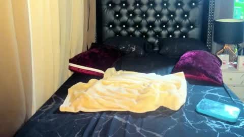 Snapshot of aliyahdeluxx chatting on June 12, 2026, 4:06 pm aliyah online show from June 12, 2026, 4:06 pm