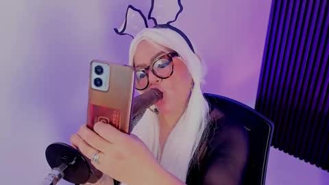 Aliyahs stone online show from November 14, 2025, 2:38 pm