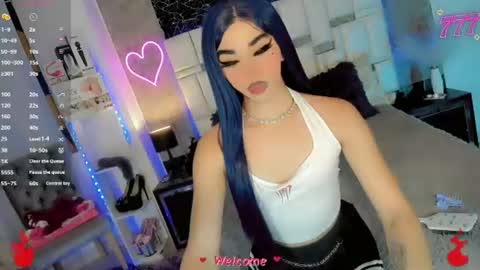 Snapshot of aliz_free chatting on July 4, 2026, 2:45 pm aliz_free online show from July 4, 2026, 2:45 pm