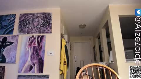 Alize Zaide online show from October 25, 2025, 8:03 pm