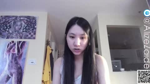 Alize Zaide online show from October 30, 2025, 8:09 pm