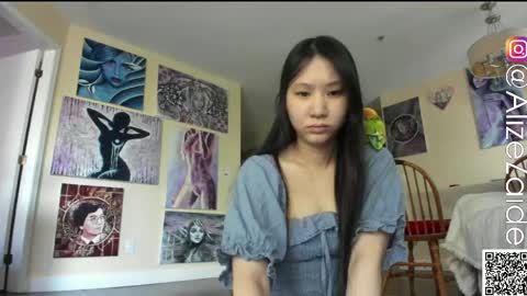 Alize Zaide online show from April 19, 2026, 8:11 pm