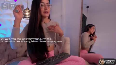 alizza_ online show from September 25, 2025, 11:47 am