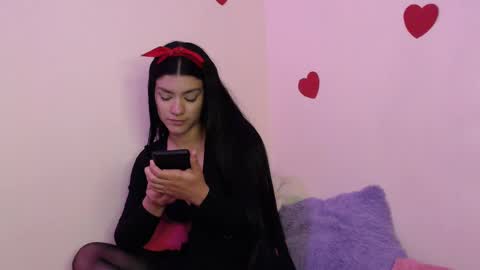 Lola online show from February 16, 2025, 6:21 am