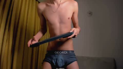 Allan  online show from December 3, 2024, 2:25 am