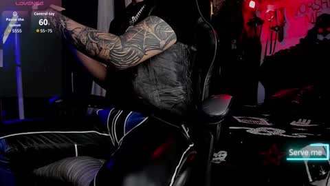 Snapshot of allanhurtss chatting on November 22, 2025, 5:56 pm online show from November 22, 2025, 5:56 pm