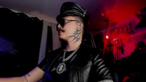 Snapshot of allanhurtss chatting on November 27, 2025, 7:05 pm online show from November 27, 2025, 7:05 pm