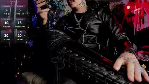 Snapshot of allanhurtss chatting on December 17, 2025, 1:11 am online show from December 17, 2025, 1:11 am