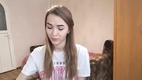 Anna online show from November 21, 2025, 8:35 am