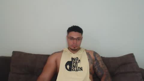 Snapshot of allen_ferrer10 chatting on February 13, 2026, 8:49 pm allen_ferrer10 online show from February 13, 2026, 8:49 pm