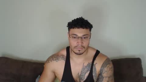 Snapshot of allen_ferrer10 chatting on March 29, 2026, 10:54 pm allen_ferrer10 online show from March 29, 2026, 10:54 pm