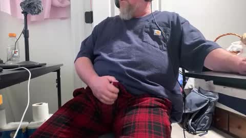 Allergictolove online show from March 2, 2026, 12:46 am